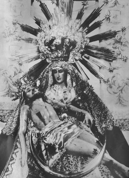 047.jpg - La Virgen de las Angustias, destruida durante el incendio de la iglesia de las MM. Carmelitas de Ronda (Málaga).